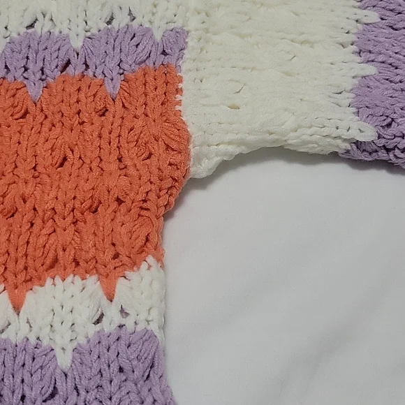 Baevely Sweater, Medium - Picture 6 of 10